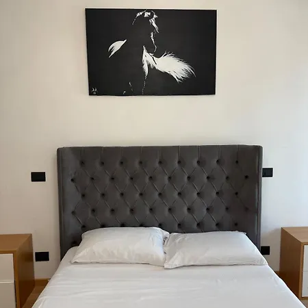 Comfy Escape Near The Heart Of Town *