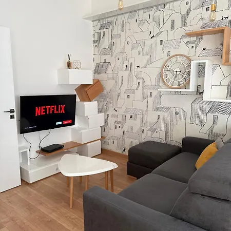 Comfy Escape Near The Heart Of Town Apartamento